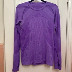 Lululemon Top - Size Medium